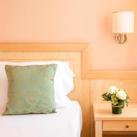 Lvg Collection - Belvedere San Gottardo Otel
